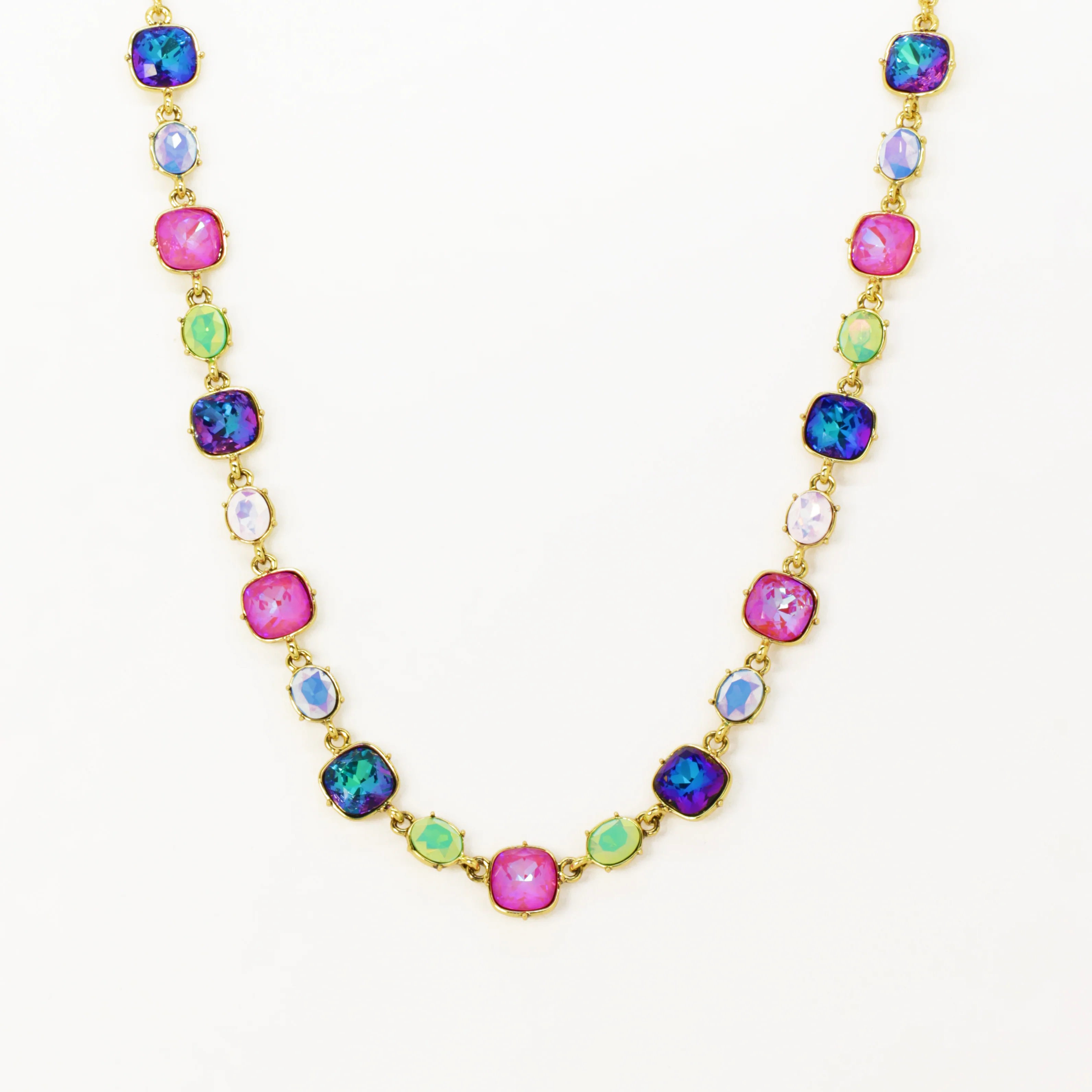 Sparkling Crystals Necklace - Image 4